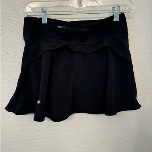 Lululemon Play Off The Pleats Skirt in Black Size 4